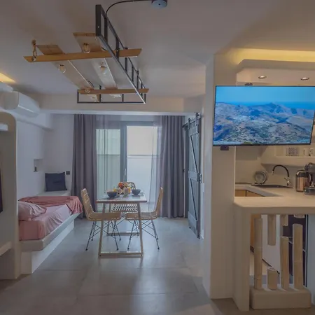 Sienalice Naxos Next To The Naxos City