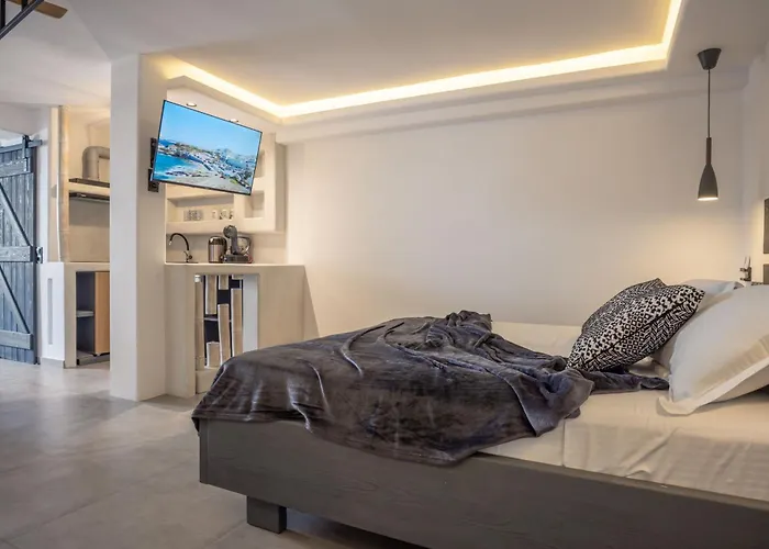 Sienalice Naxos Next To The Apartment Naxos City