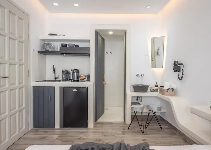 Sienalice Naxos Next To The Apartment *