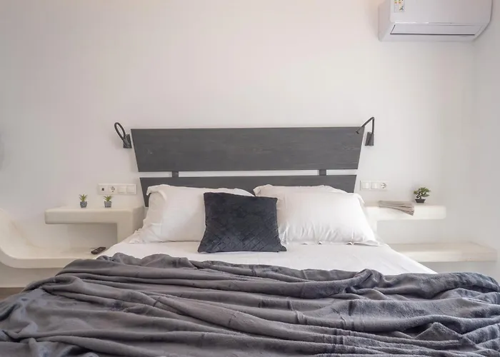 Sienalice Naxos Next To The Naxos City