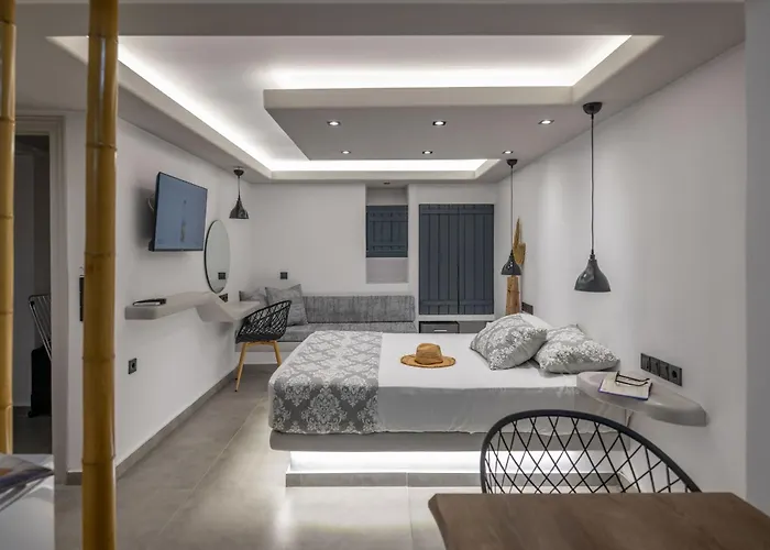 Sienalice Naxos Next To The Naxos City