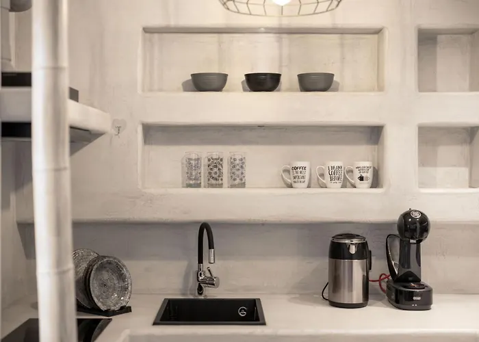 Sienalice Naxos Next To The Apartment *