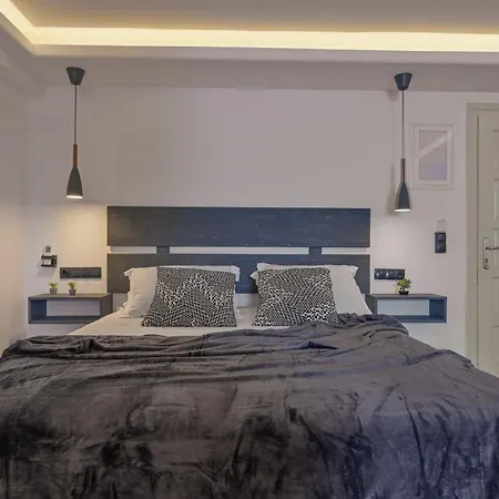 Sienalice Naxos Next To The Naxos City