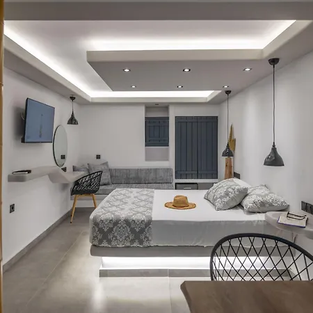 Sienalice Naxos Next To The Naxos City