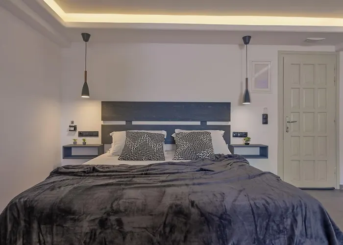 Sienalice Naxos Next To The Naxos City