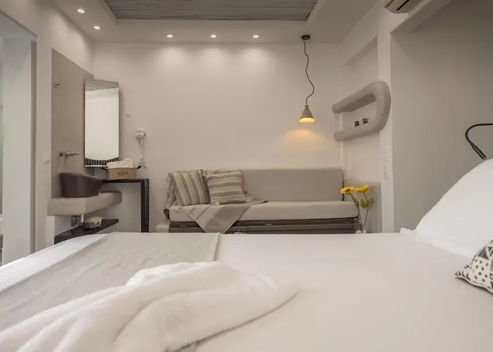 Sienalice Naxos Next To The Apartment *