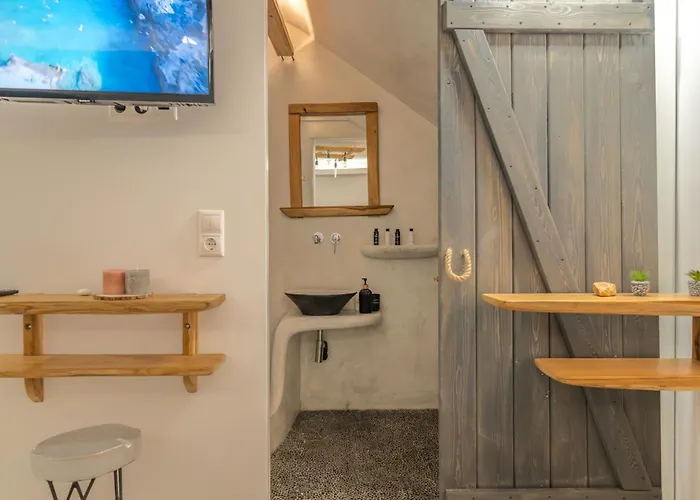 Sienalice Naxos Next To The Apartment