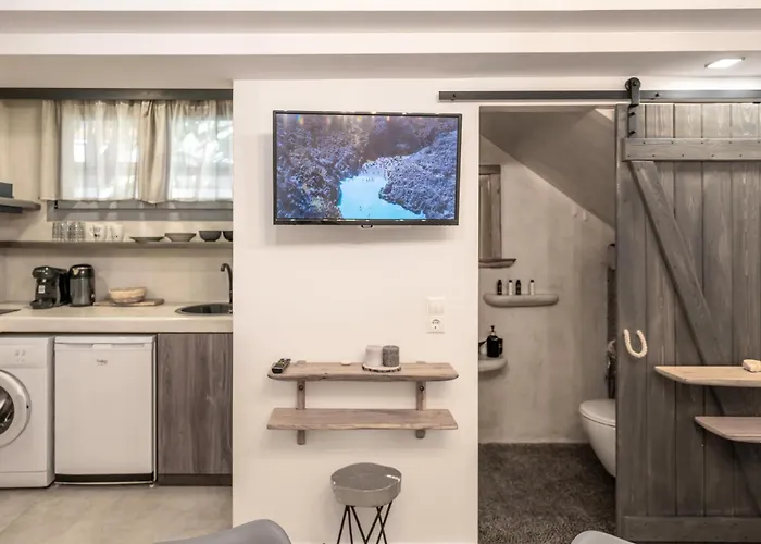 Sienalice Naxos Next To The Apartment *