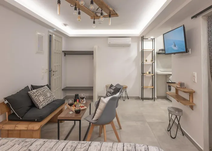 Sienalice Naxos Next To The