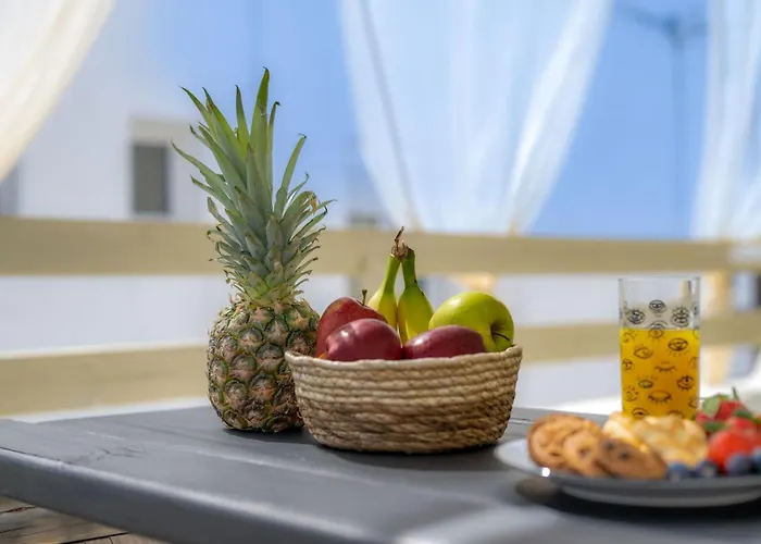 Sienalice Naxos Next To The *